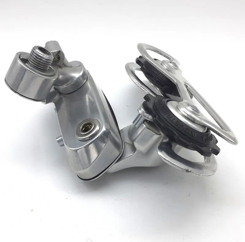 Suntour Superbe Tech RD-4700 Rear Derailleur in Silver NOS 1980s