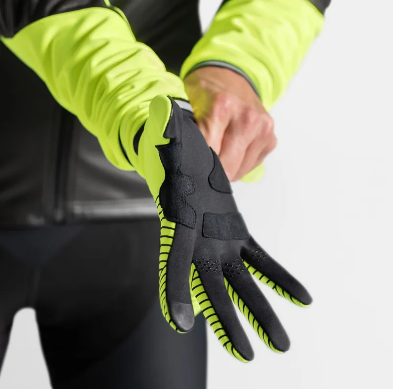 GoreWear C3 Windstopper Stretch Mid Gloves in Neon Yellow/Black-5