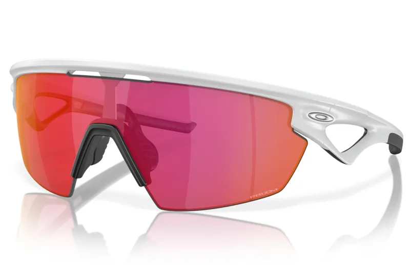 Oakley Sphaera Glasses in Matt White with Prizm Field Lens
