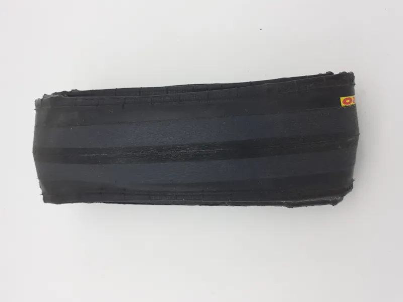 Michelin Axial Pro 700 x 25c Tyre in Black Dark Grey-1