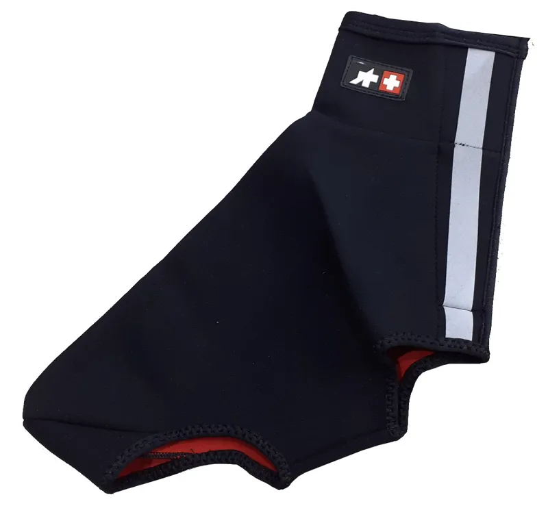 Assos Overshoes Rain Bootie in Black size II Large Shop Soiled NOS