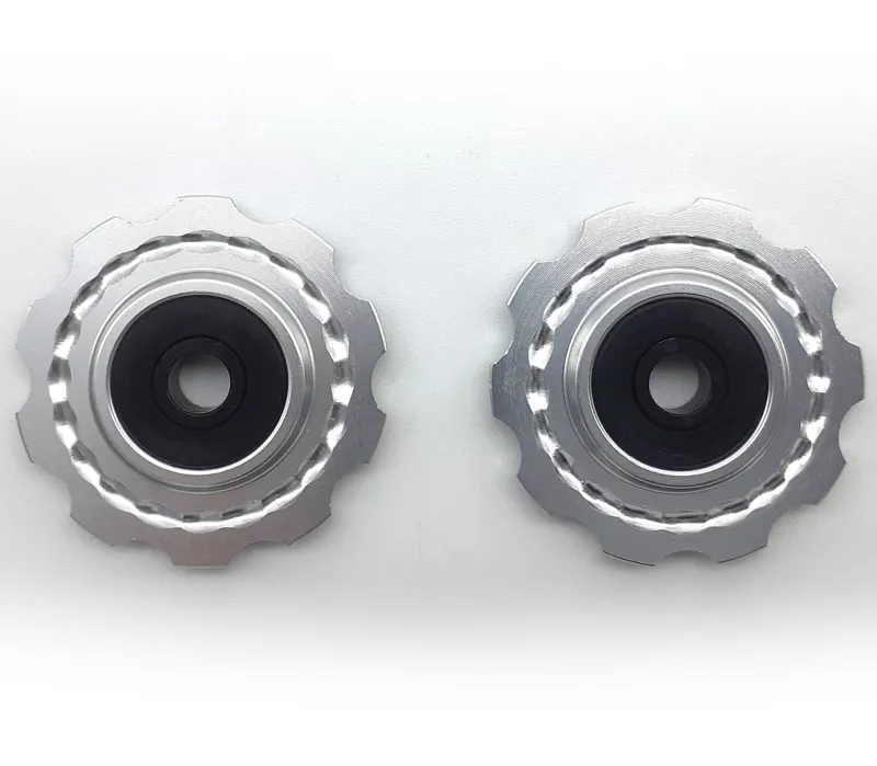 I.D. Retro Aluminium 10 Tooth Jockey Wheels in Silver
