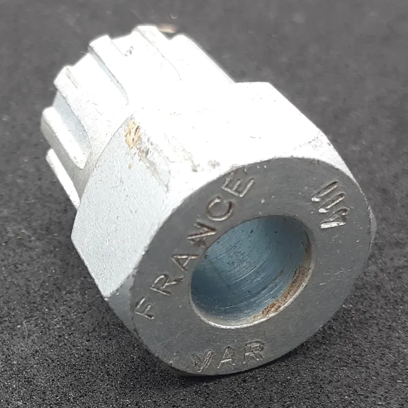 Var Tools 411 Freewheel Remover for pre 1980s Shimano Freewheels-1