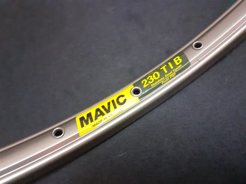 Mavic 230 TIB 26 Inch Mountainbike 32Hole Rim Pair Shop Solied-3