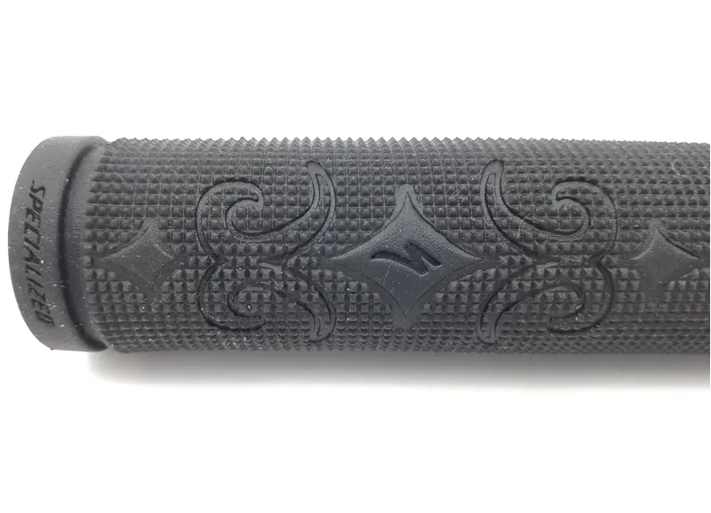 Specialized Myka Handlebar Grips in Black-2