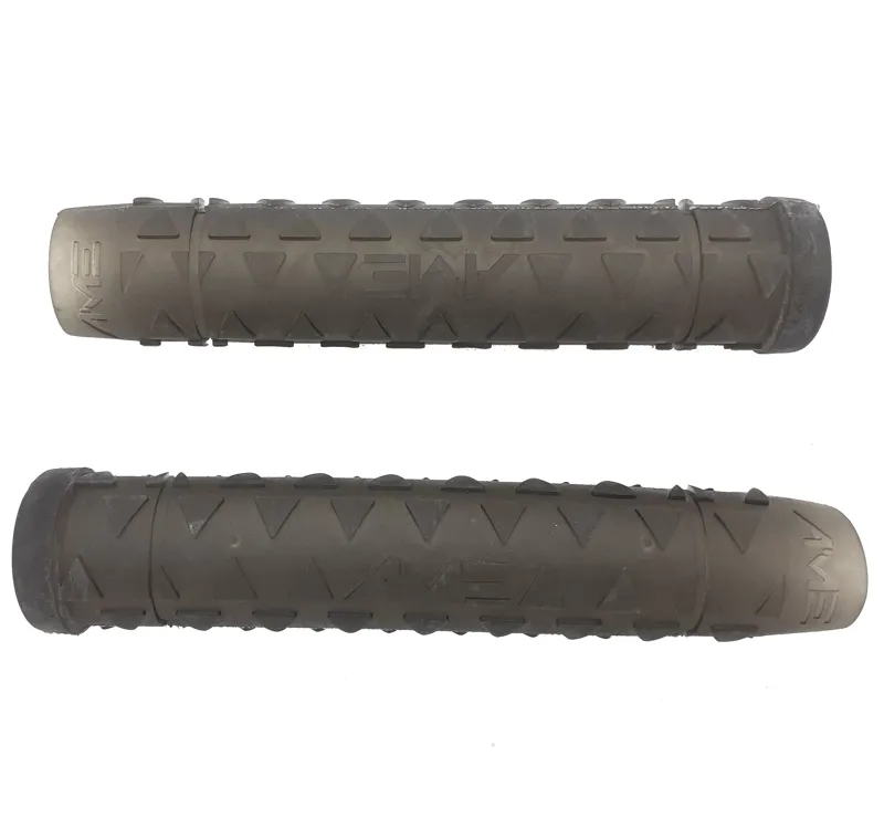 AME Tri-Star Grips in Transparent Smoke