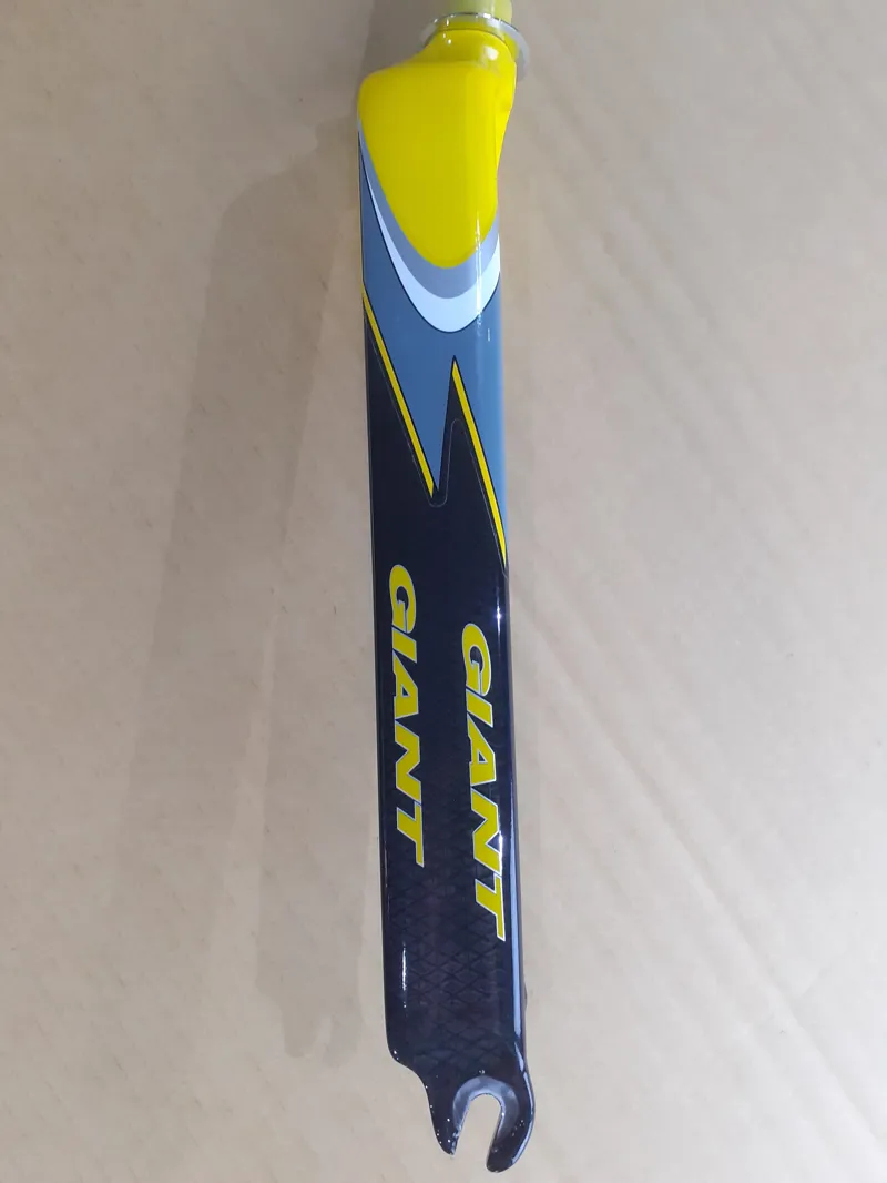 2000 Giant TCR Team Once Replica 1 Inch Threadless Carbon Fork in Yellow-3