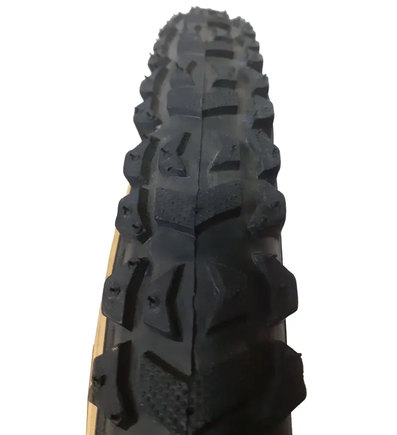 Super Fast 26 x 1.75 Tyre in Gum Wall-1