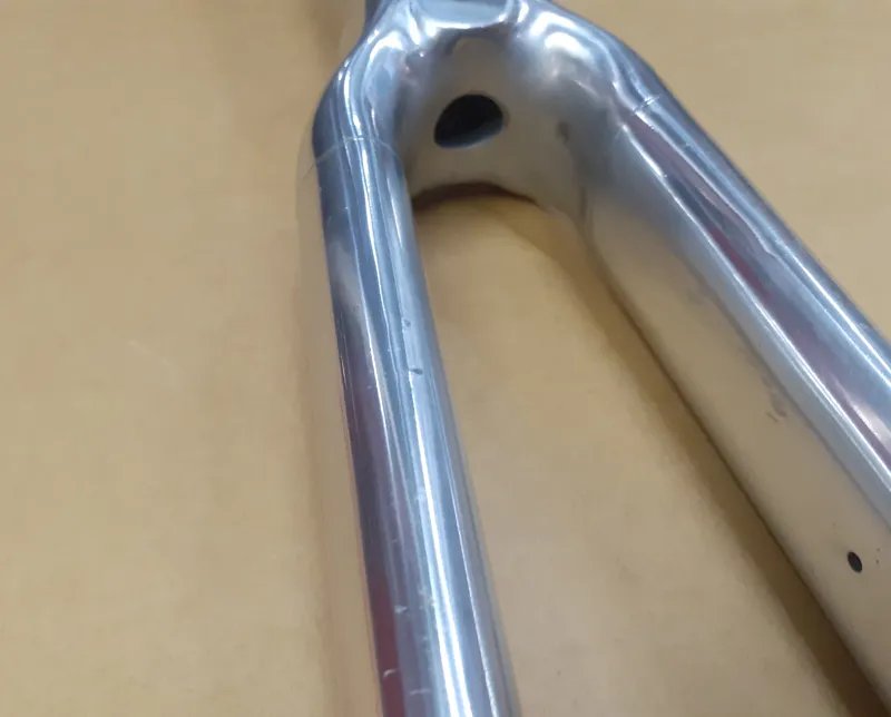 Aprebic Aluminium Straight Blade 1 Inch Threadedless Steerer 700c Road Fork in Polished Aluminium-3