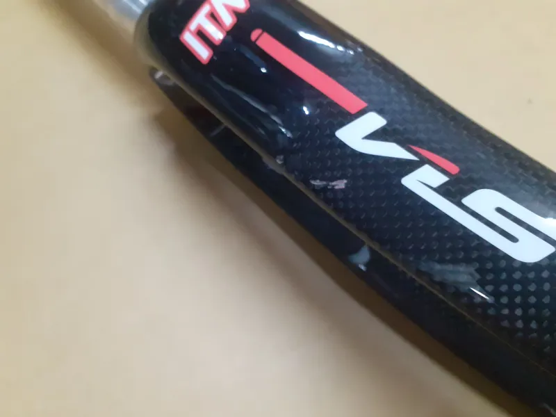 ITM Visia Carbon 1 1/8 Inch Threadless Road Forks in Gloss Carbon Weave Shop Soiled-2