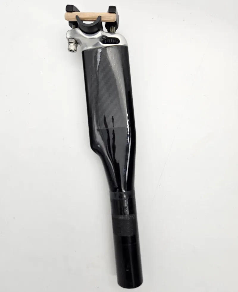 Giant TCR OEM 27.2mm No.2 Bladed Seat Post in 3K Carbon Weave NOS 1990s-1