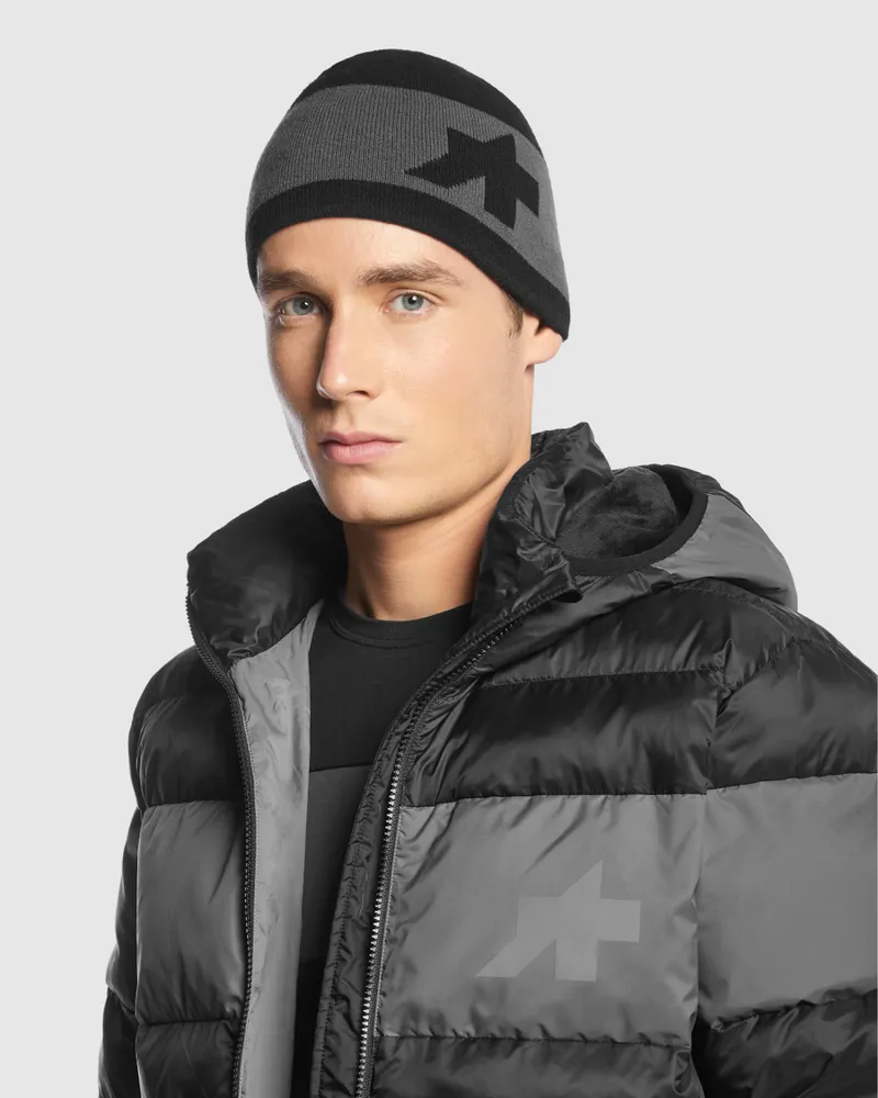 Assos Signature Podium Evo Reversable Beanie in Black-2