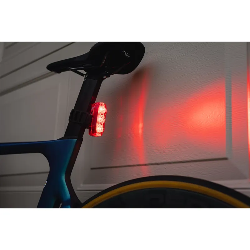 CatEye Viz 450 Rear Bike Light with USB-C-1