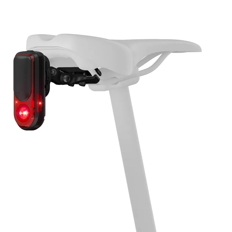 Garmin Varia RearVue 820 Radar Tail Light-3