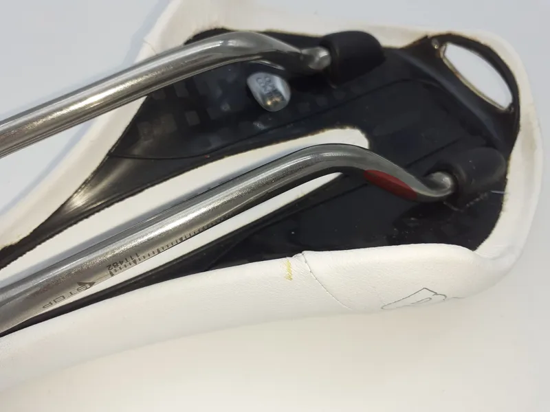 Selle Italia Flite Gel Flow Ti 316 Saddle in White Shop Soiled-2