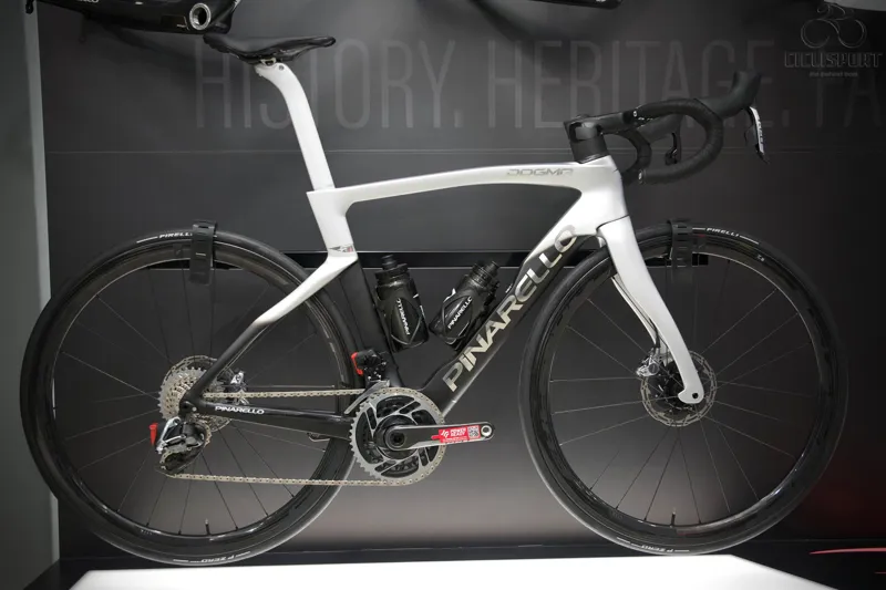 Pinarello Dogma F Disc with Sram Red ETap and Fulcrum Speed Lite 4.0 Wheels in Plutonium Flash-1