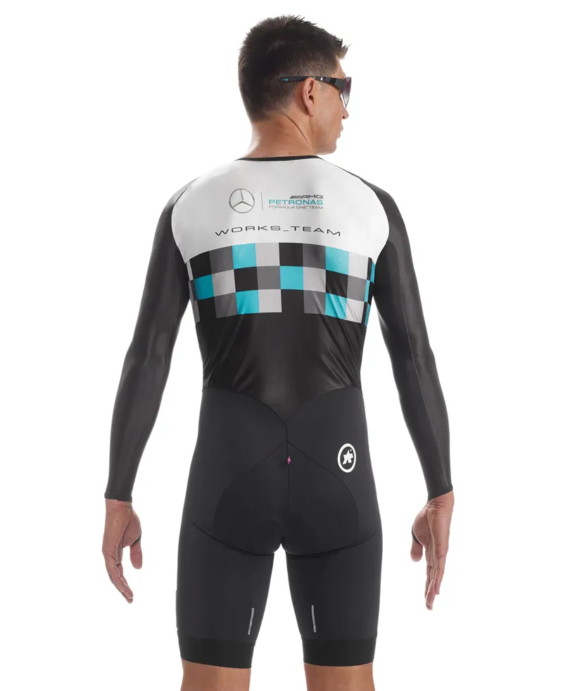 Assos mercedes kit best sale