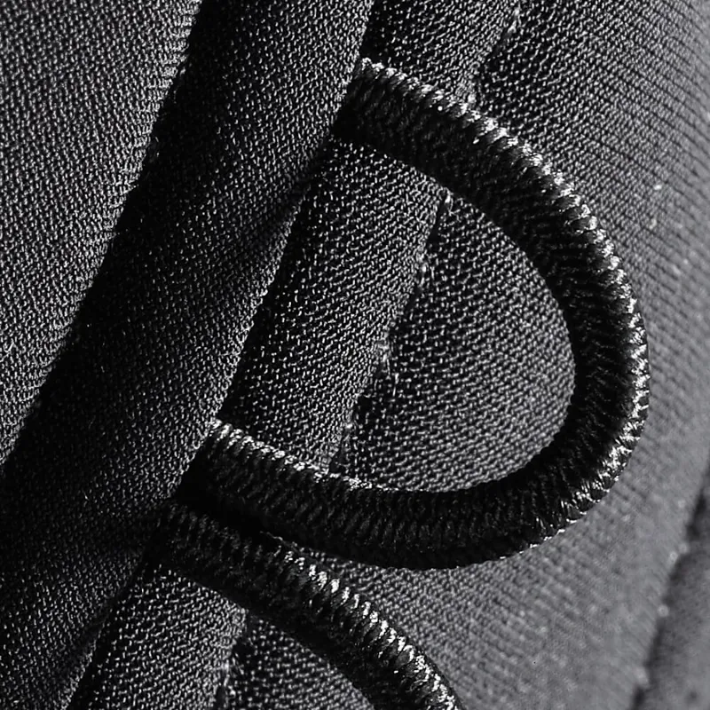 Assos fuguHelm Cap Black Volkanga-3