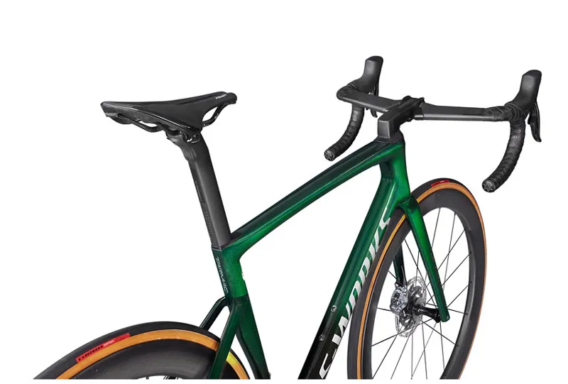 S works deals tarmac green