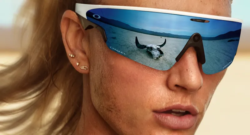 Oakley Meta Vanguard in White Frame with Prizm Saphire Lens-8