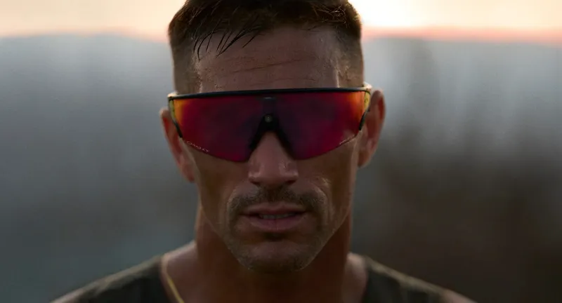 Oakley Meta Vanguard in Black Frame with Prizm Road Red Lens-5
