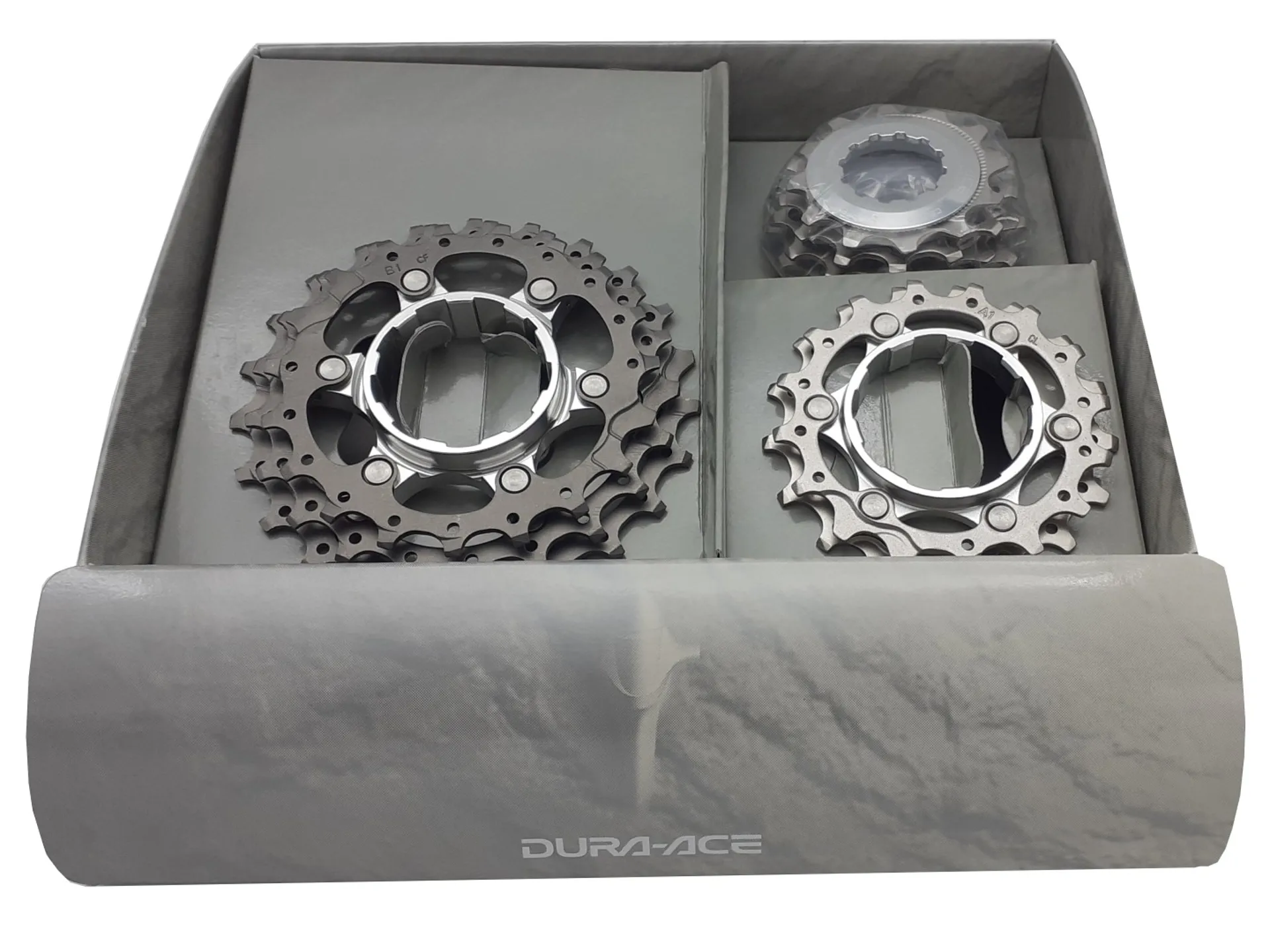 Shimano Dura Ace 7700 9 Speed Cassette
