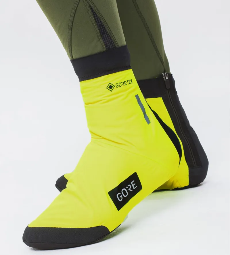 GoreWear Sleet Insulated Overshoes in Neon Yellow/Black-2