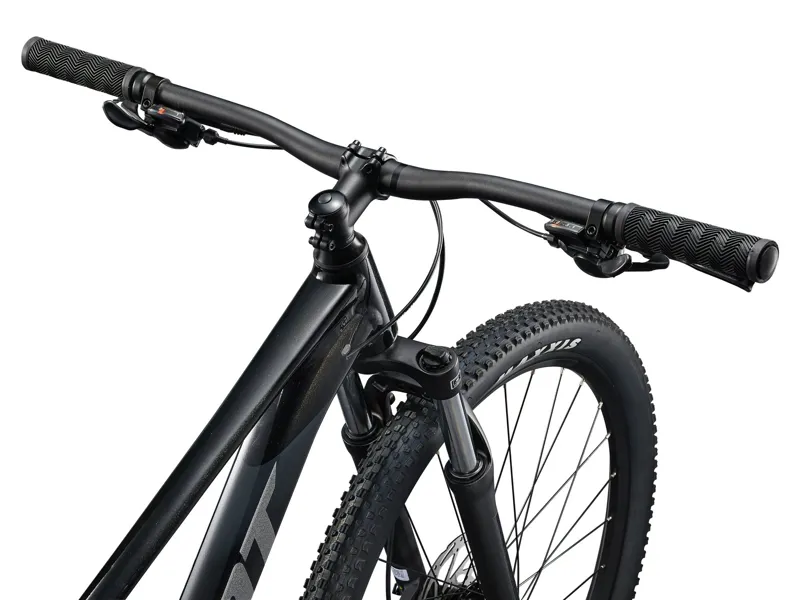 Giant Talon 3 27.5 Wheel Mountain Bike in Panther Black-3