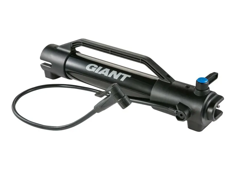 Giant Control Tank Tubeless Tyre Air Blast in Black-1