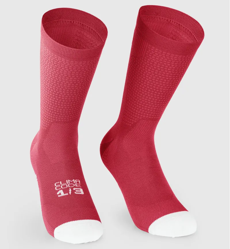 Assos 7inch Endurance S11 Socks in Deadly Berry
