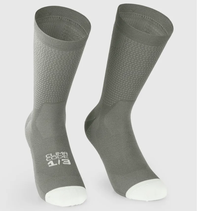 Assos 7inch Endurance S11 Socks in Edge Green