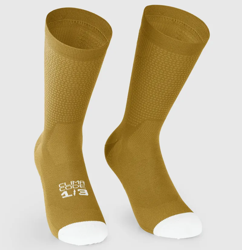 Assos 7inch Endurance S11 Socks in Golden Yellow
